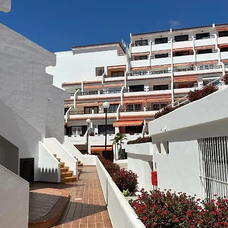 In Ocean Park Ii, Costa Adeje, Tenerife * אדחה