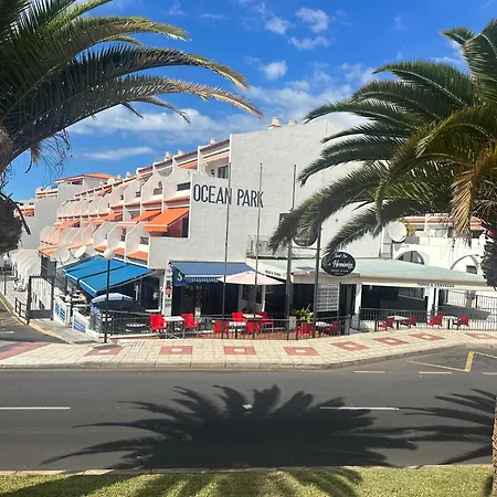 In Ocean Park Ii, Costa Adeje, Tenerife אדחה